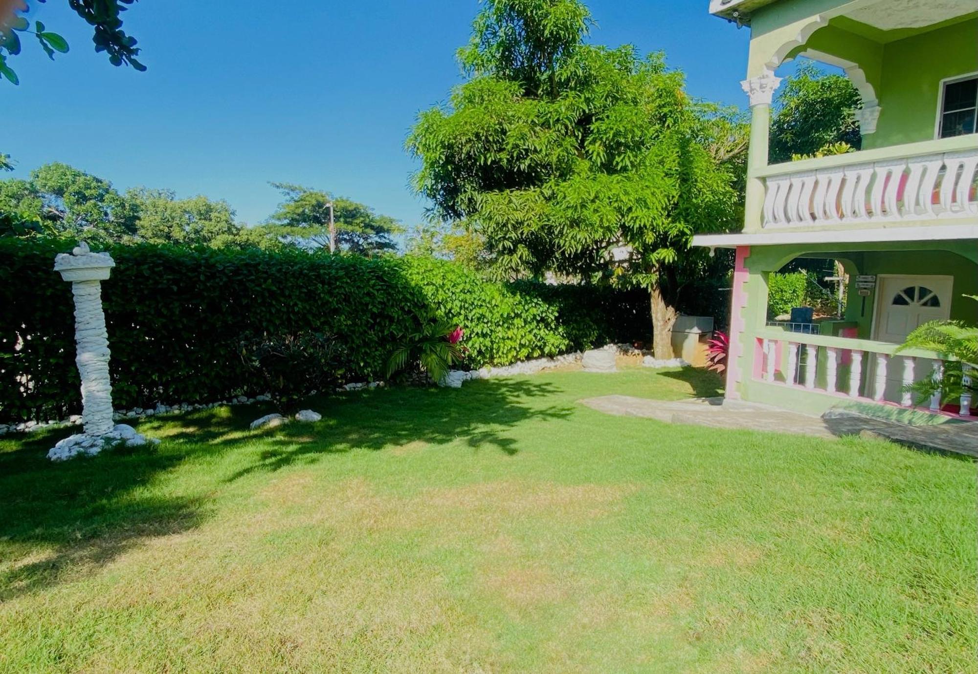 Cindy'S Garden Stay Ocho Rios Exterior foto